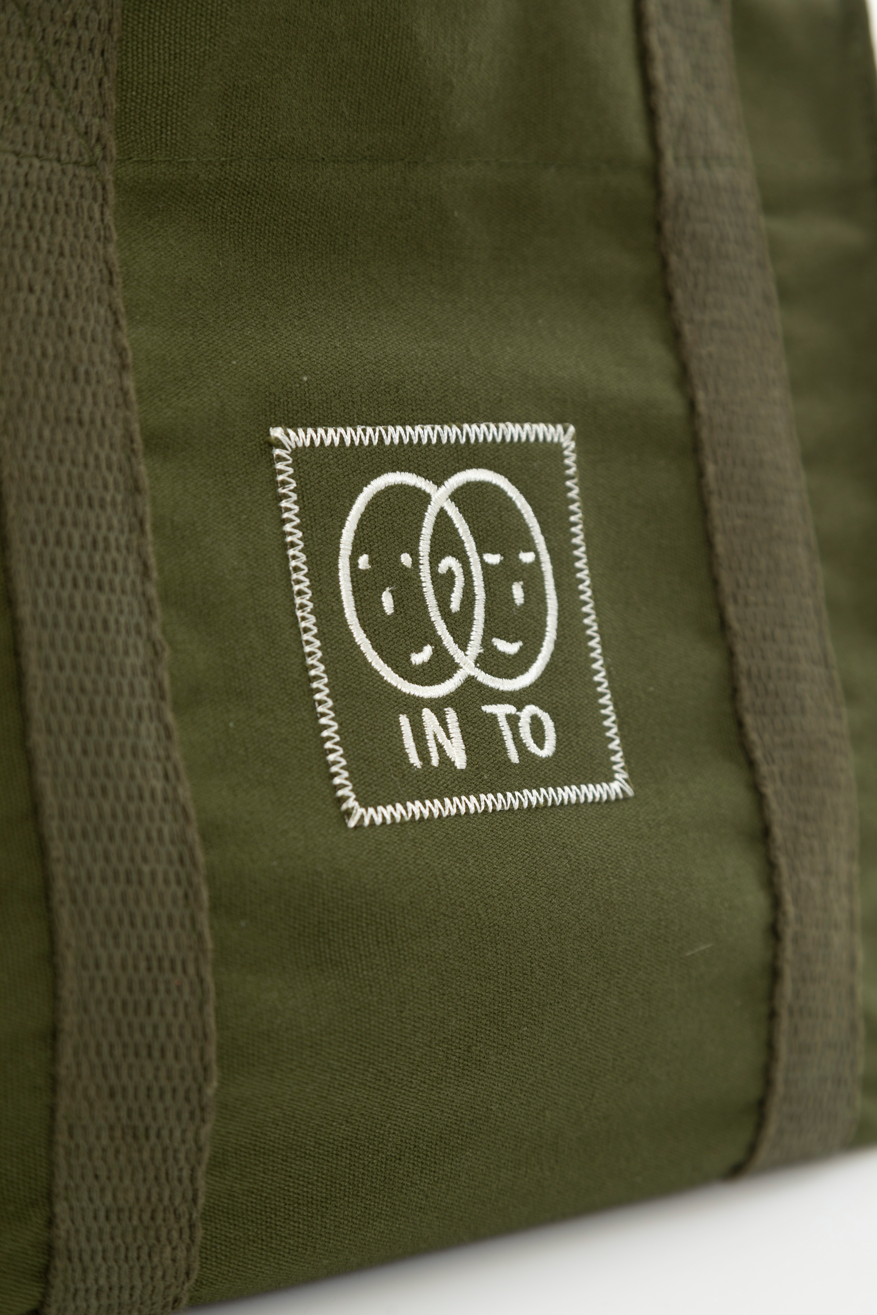 INTO MINI ARMY EDITION