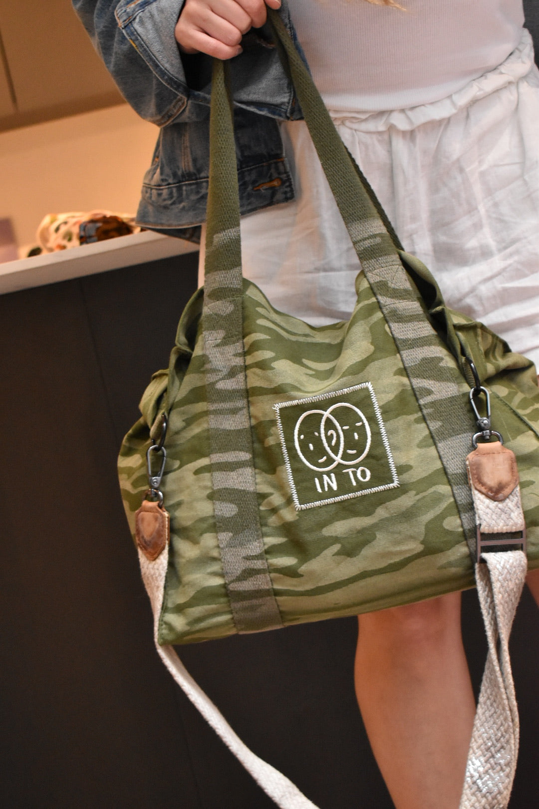 INTO GRANDE COOLHUNTER - EDICIÓN LIMITADA