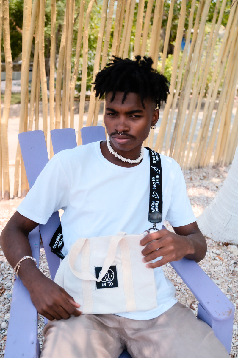 INTO MINI BLACK & WHITE EDITION