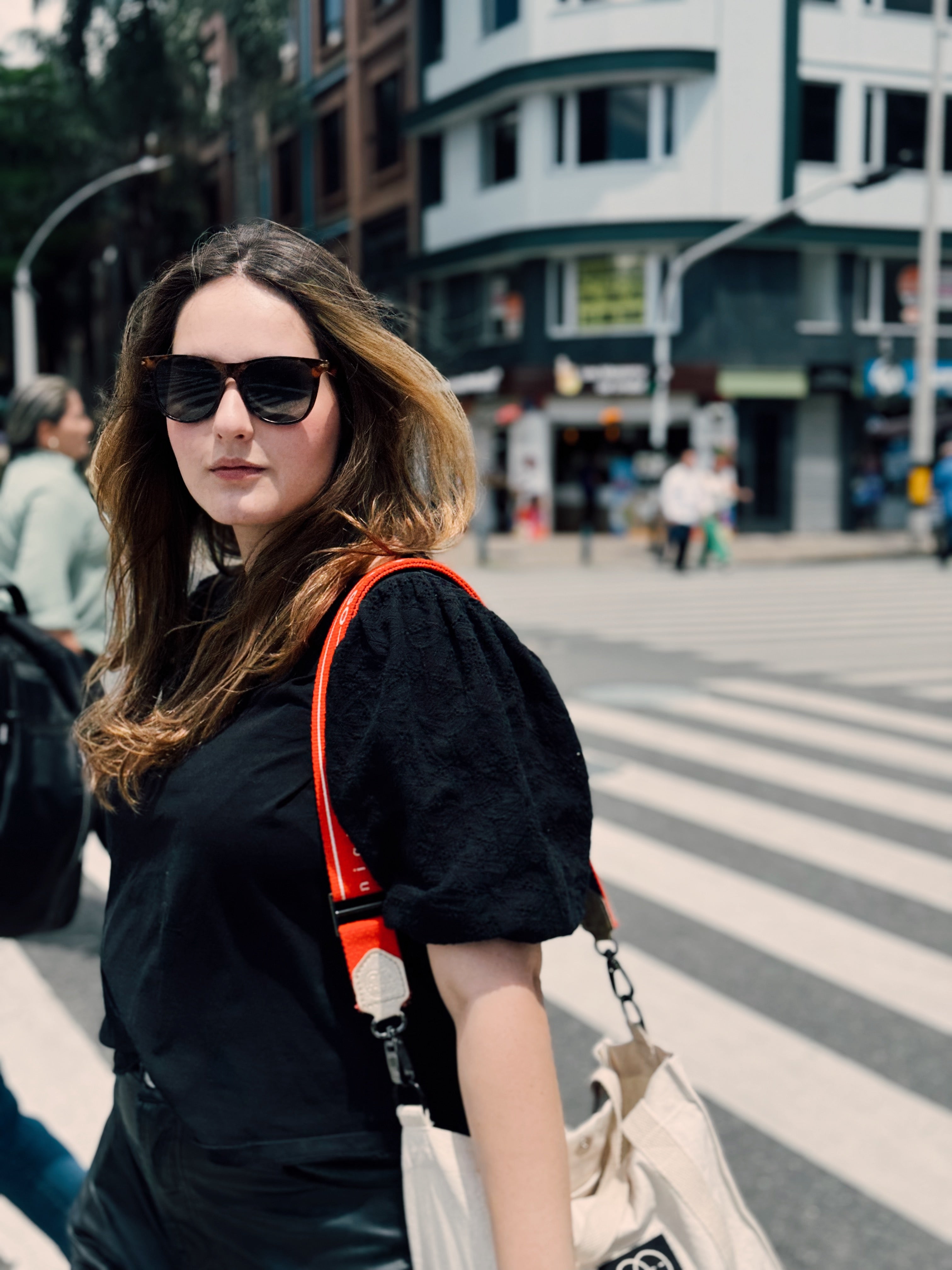 BIG APPLE STRAP
