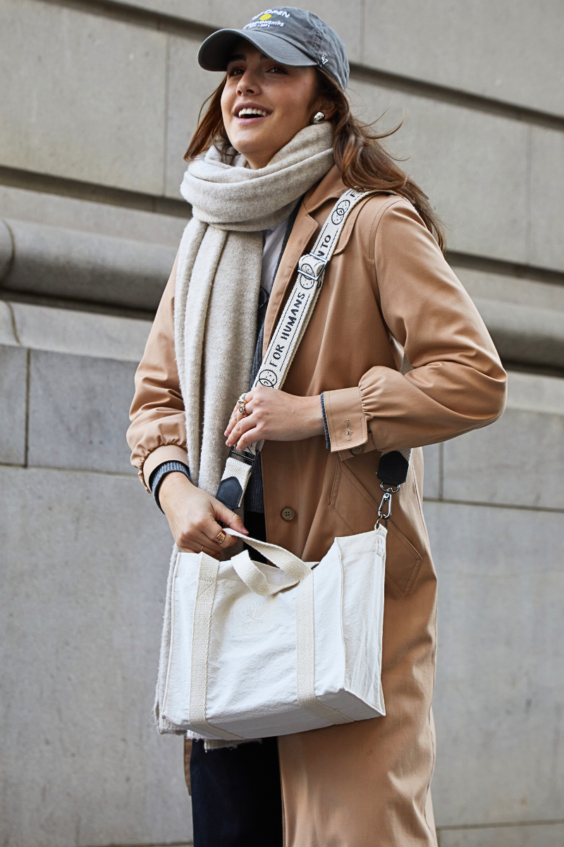 MINI BEIGE + STRAP ANATOMICAL HEARTS